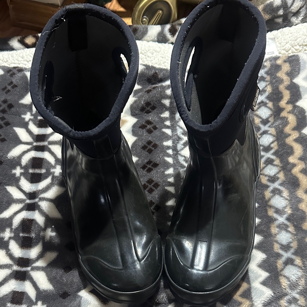Bogs Black Neoprene Winter Boots - Picture 9 of 11